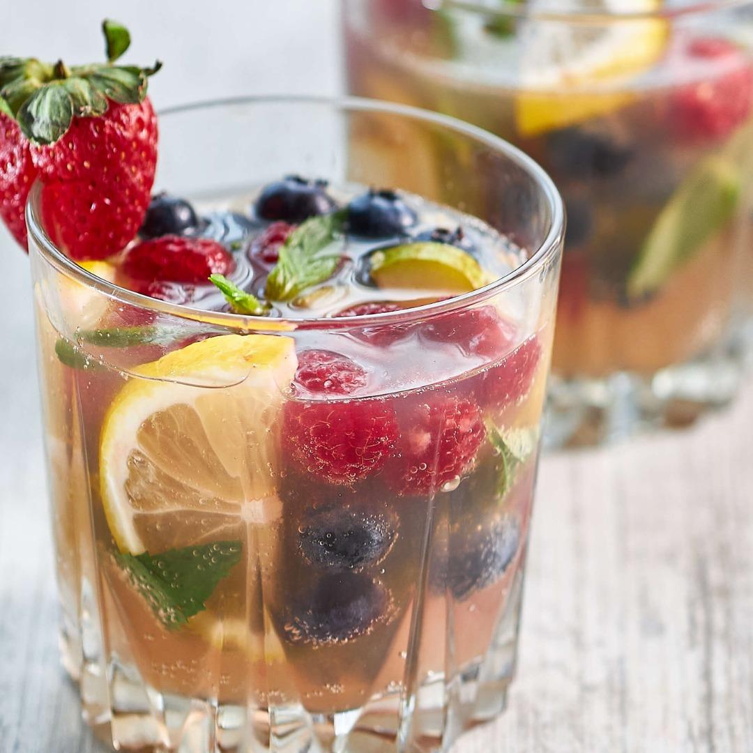 Easy Summer Berry Sangria Recipe