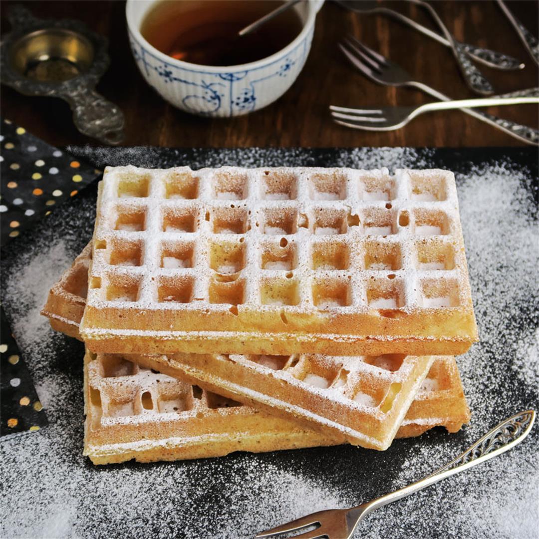 Authentic Belgian waffles from Brussels! Get your recipe now!