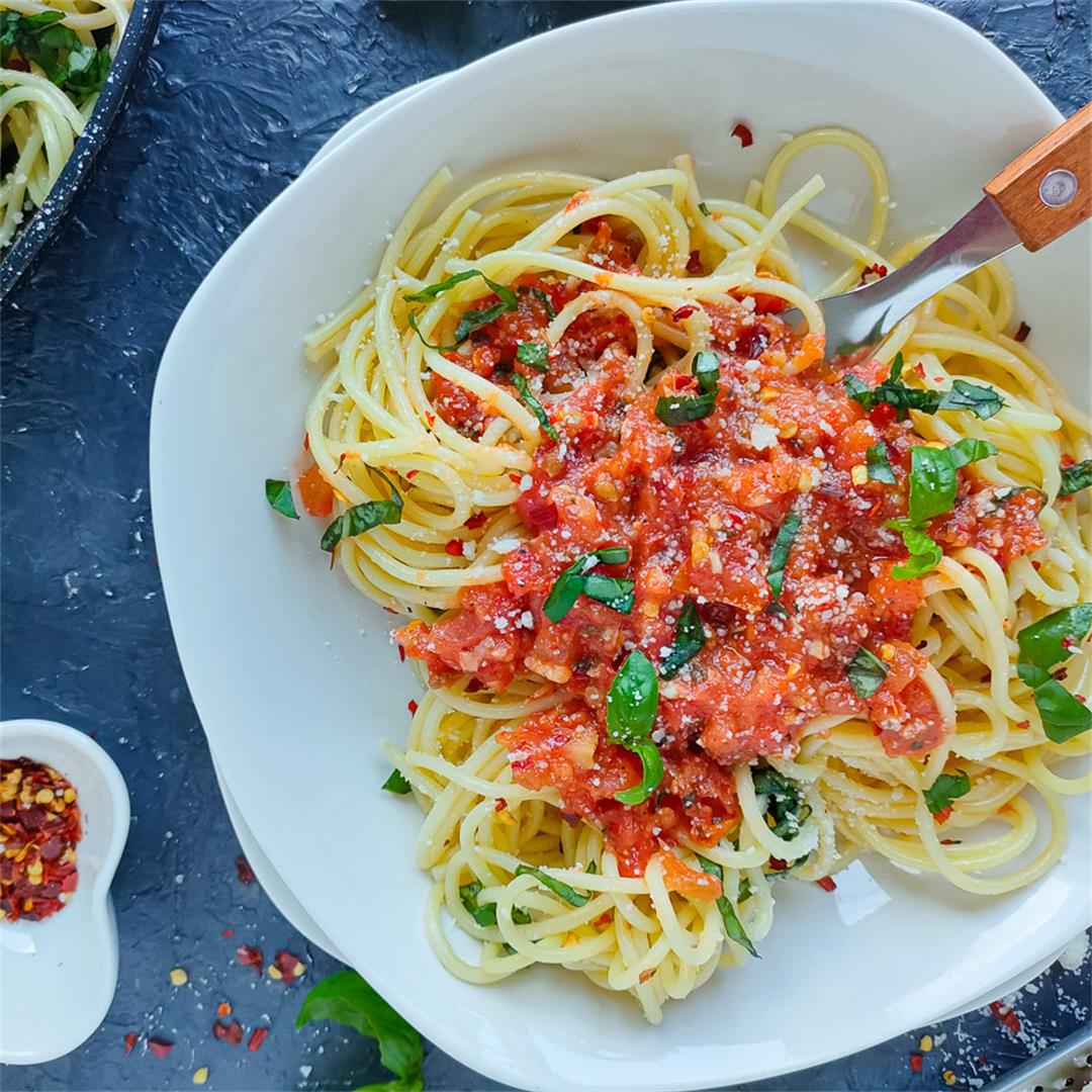 Easy Spaghetti Arrabiata Recipe