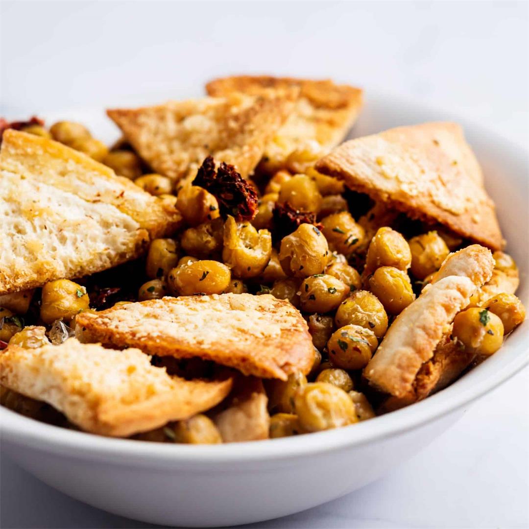 Roasted Chickpea Snack Mix