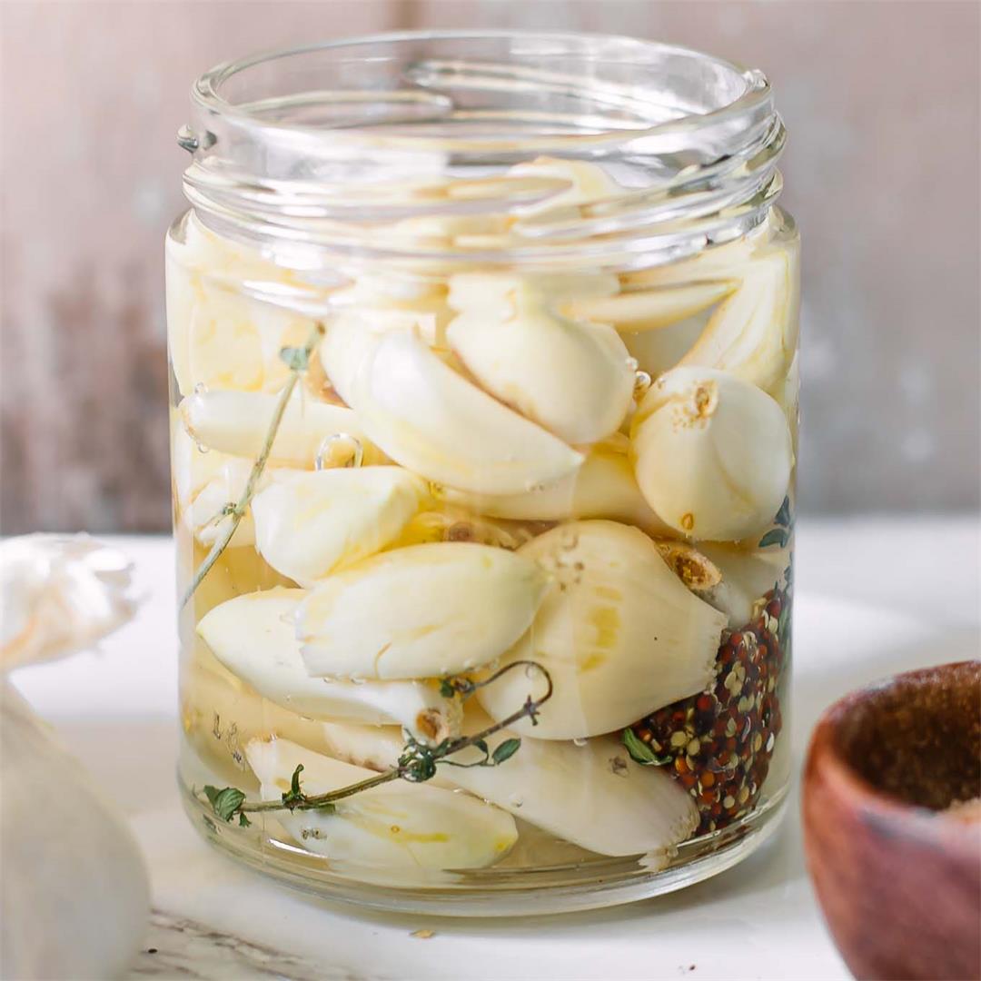 Quick Pickled Garlic ⋆ Refrigerated Pickled Garlic in 2 Hours!