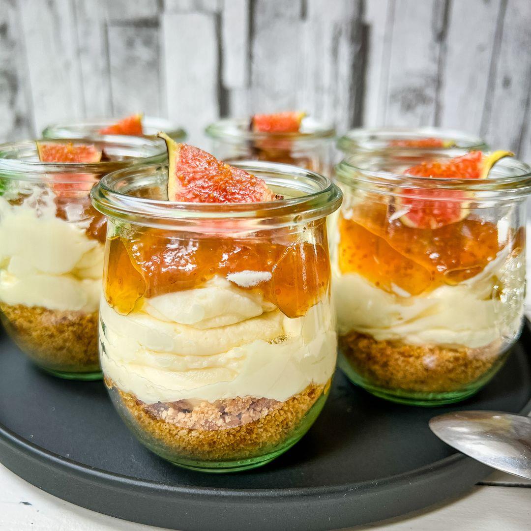 Easy no-bake fig cheesecake in a jar