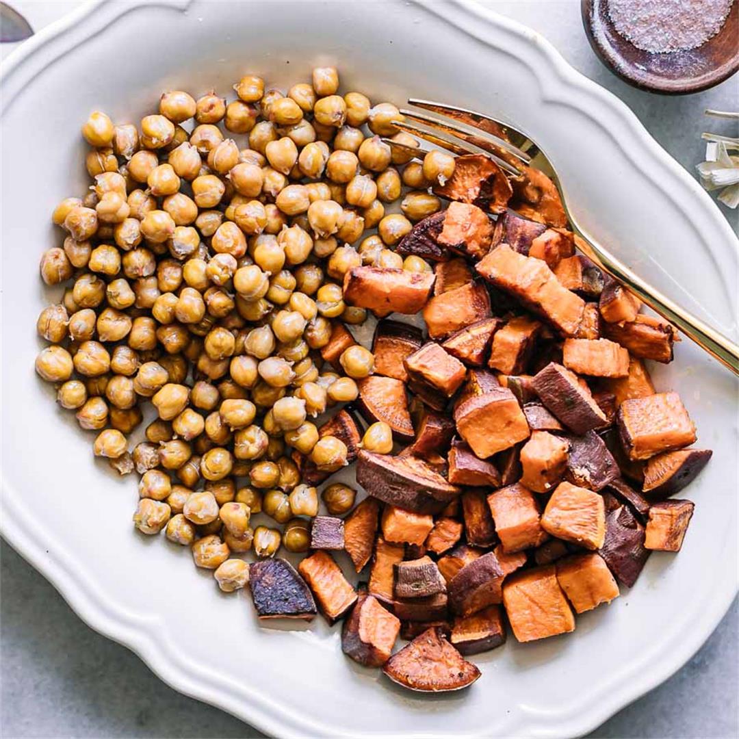 Roasted Sweet Potatoes and Chickpeas ⋆ 5 Ingredients + 40 Mins!