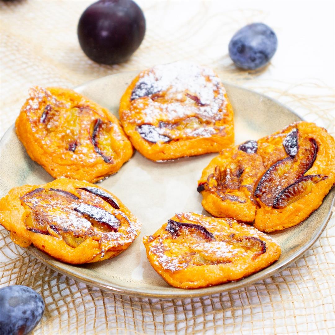 Pumpkin pancakes with plums ⋆ MeCooks Blog