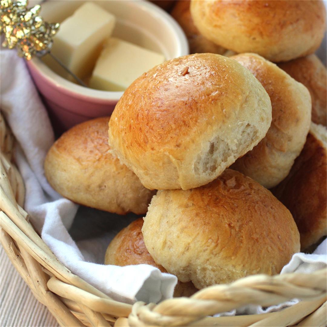 Publican Quality Bread Bakery's recipe for oat rolls with honey