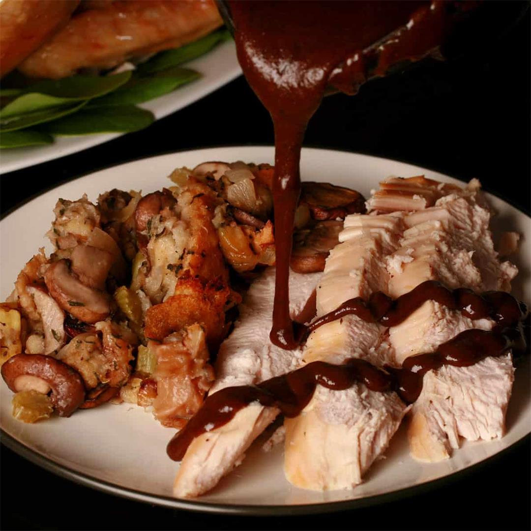 Rich Turkey Gravy Recipe From Drippings