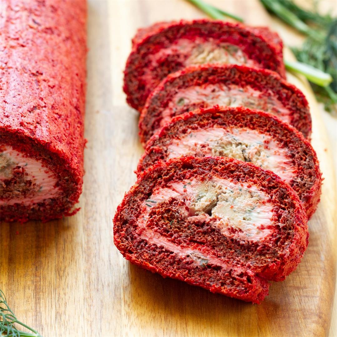 Beets roulade with cream cheese and herring ⋆ MeCooks Blog