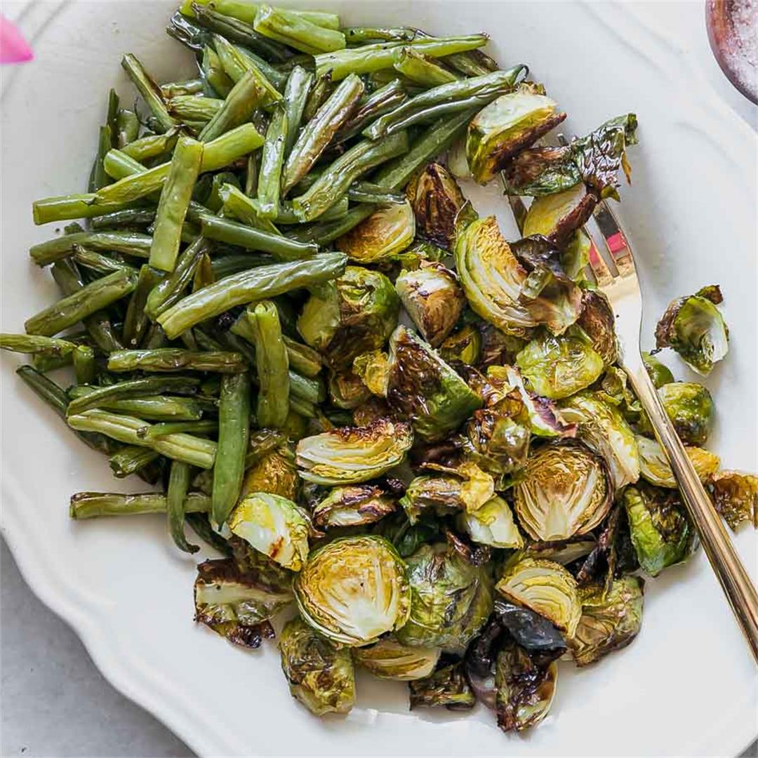 Roasted Brussels Sprouts and Green Beans ⋆ Only 30 Minutes!