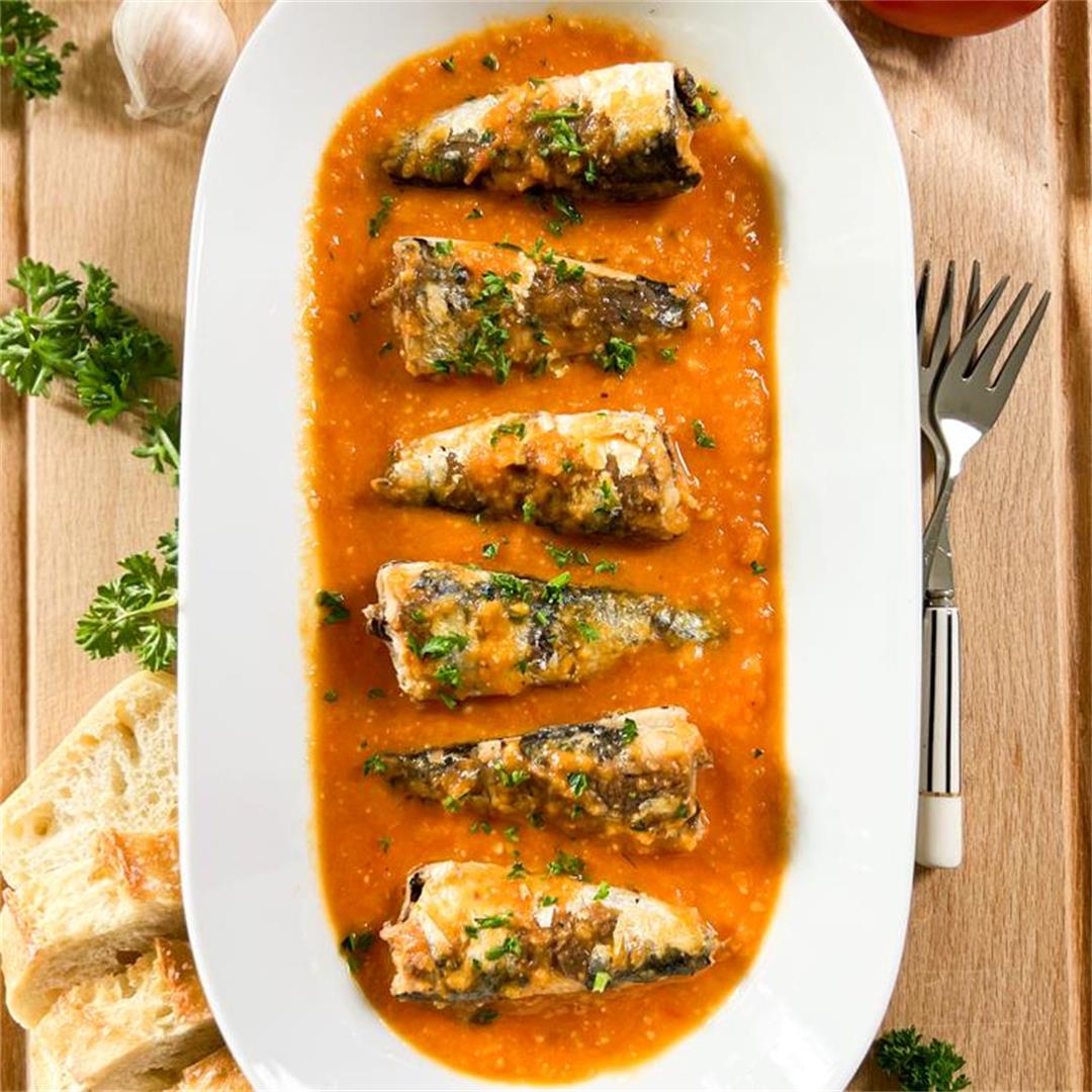Canned Spanish Sardines in Tomato Sauce