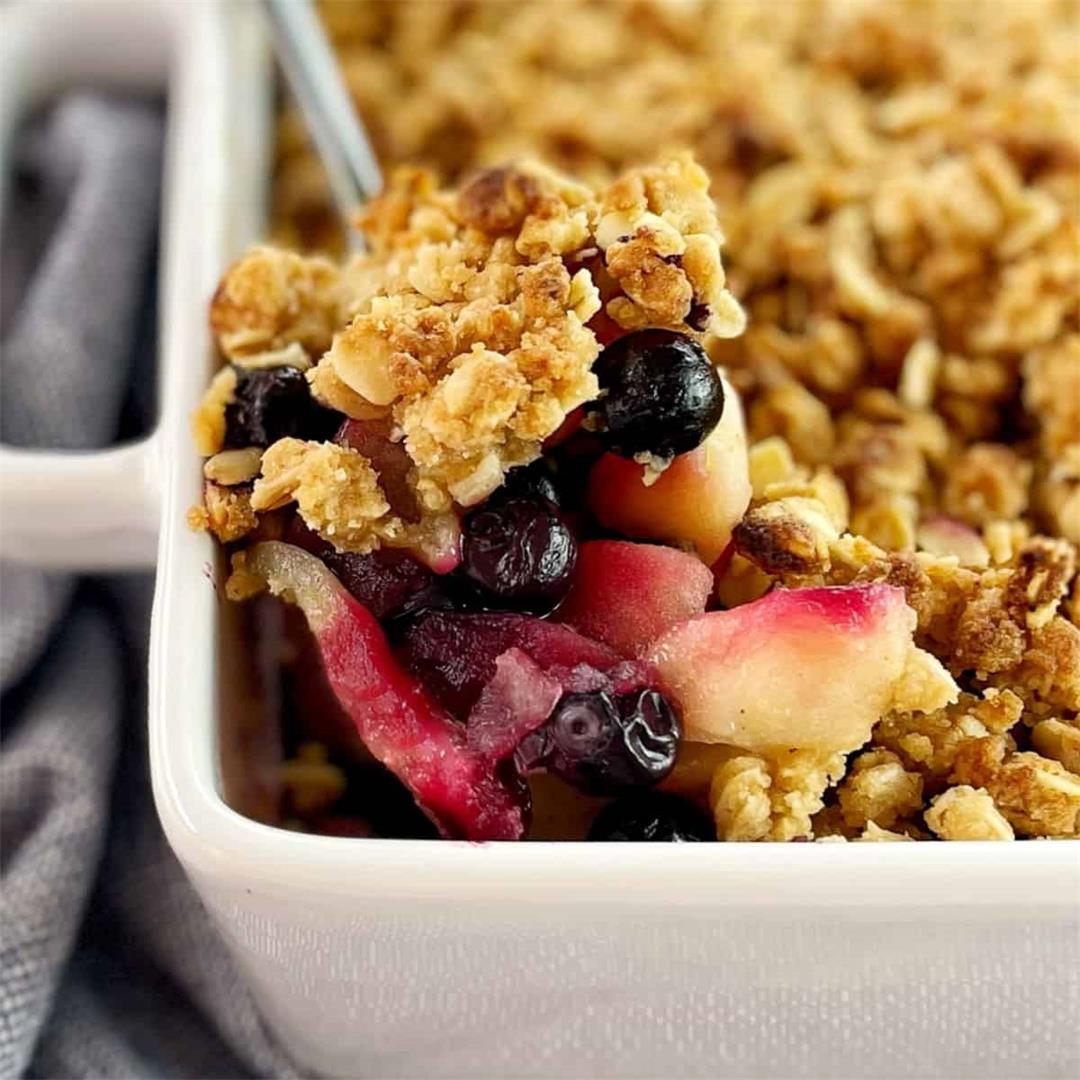 Apple And Blueberry Crumble (With Video) · Chef Not Required...