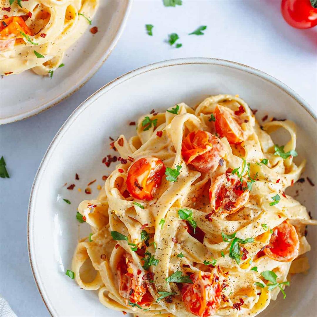 pasta with vegan cream cheese and cherry tomatoes