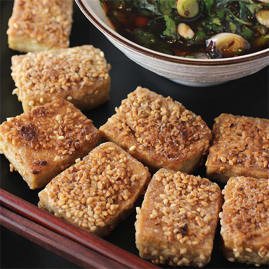 Sesame-crusted tofu with spicy, garlicky dipping sauce