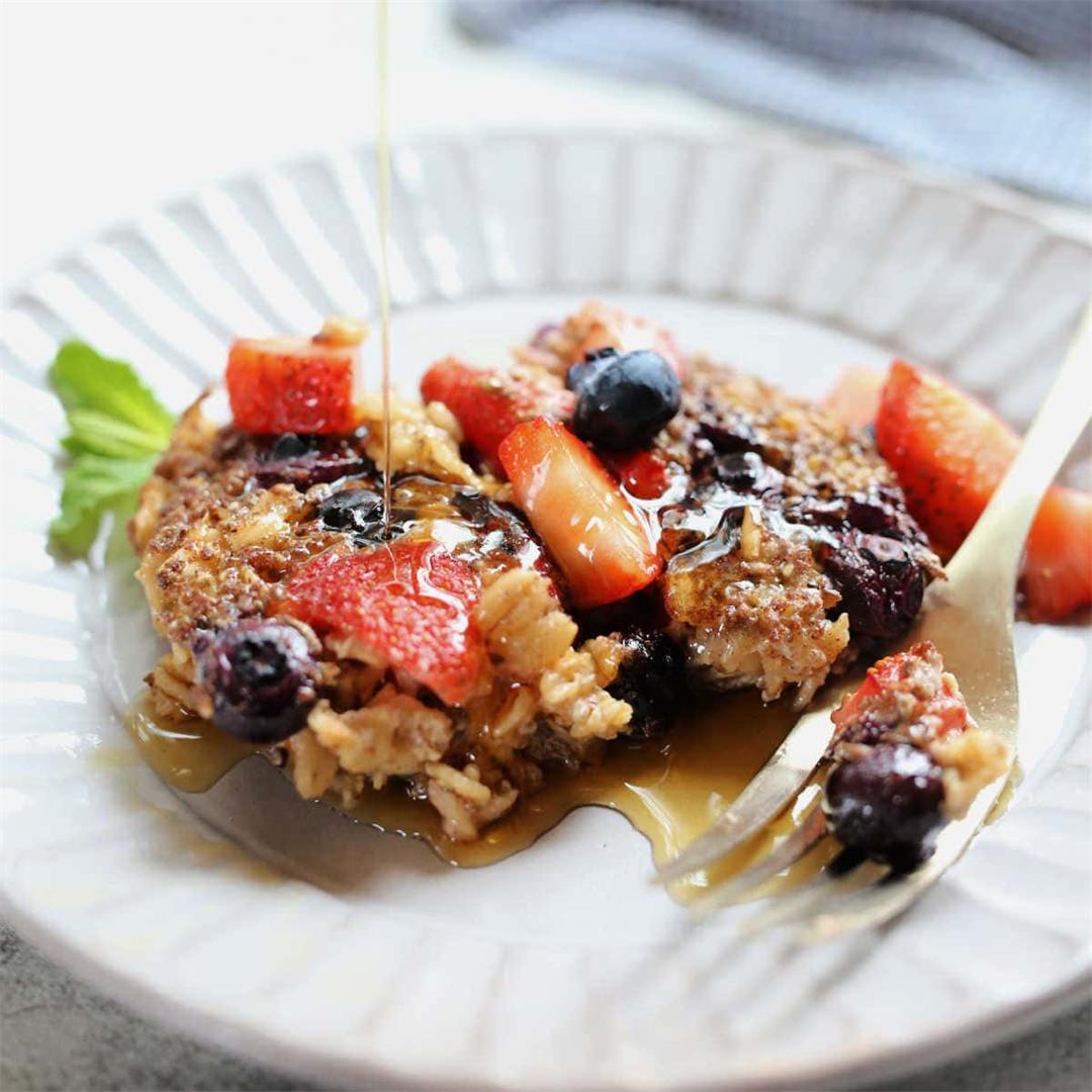 Simple Healthy Baked Oatmeal Recipe