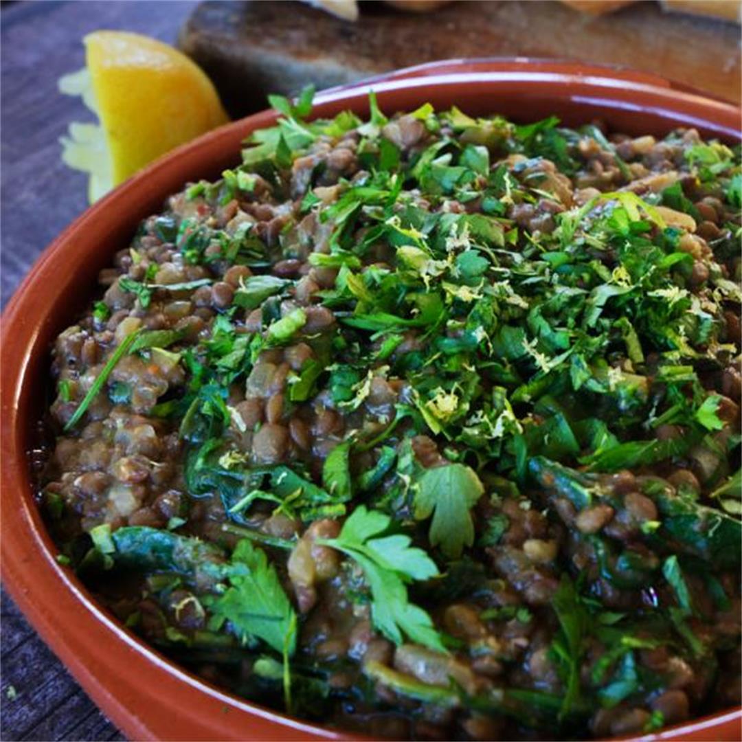 Mediterranean Lentil and Spinach Stew (Vegan, One-pot)