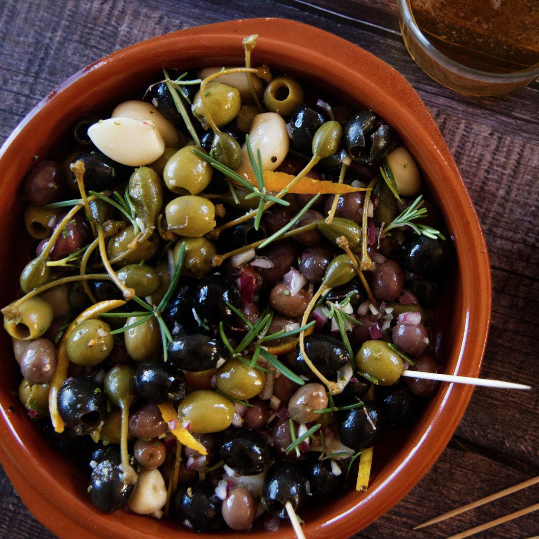 Marinated Olives Spanish-Style (Easy 5-Minute Tapas Recipe)