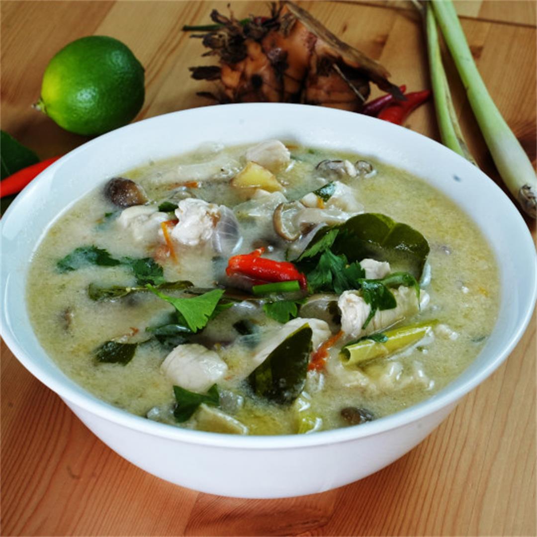 Thai coconut chicken soup