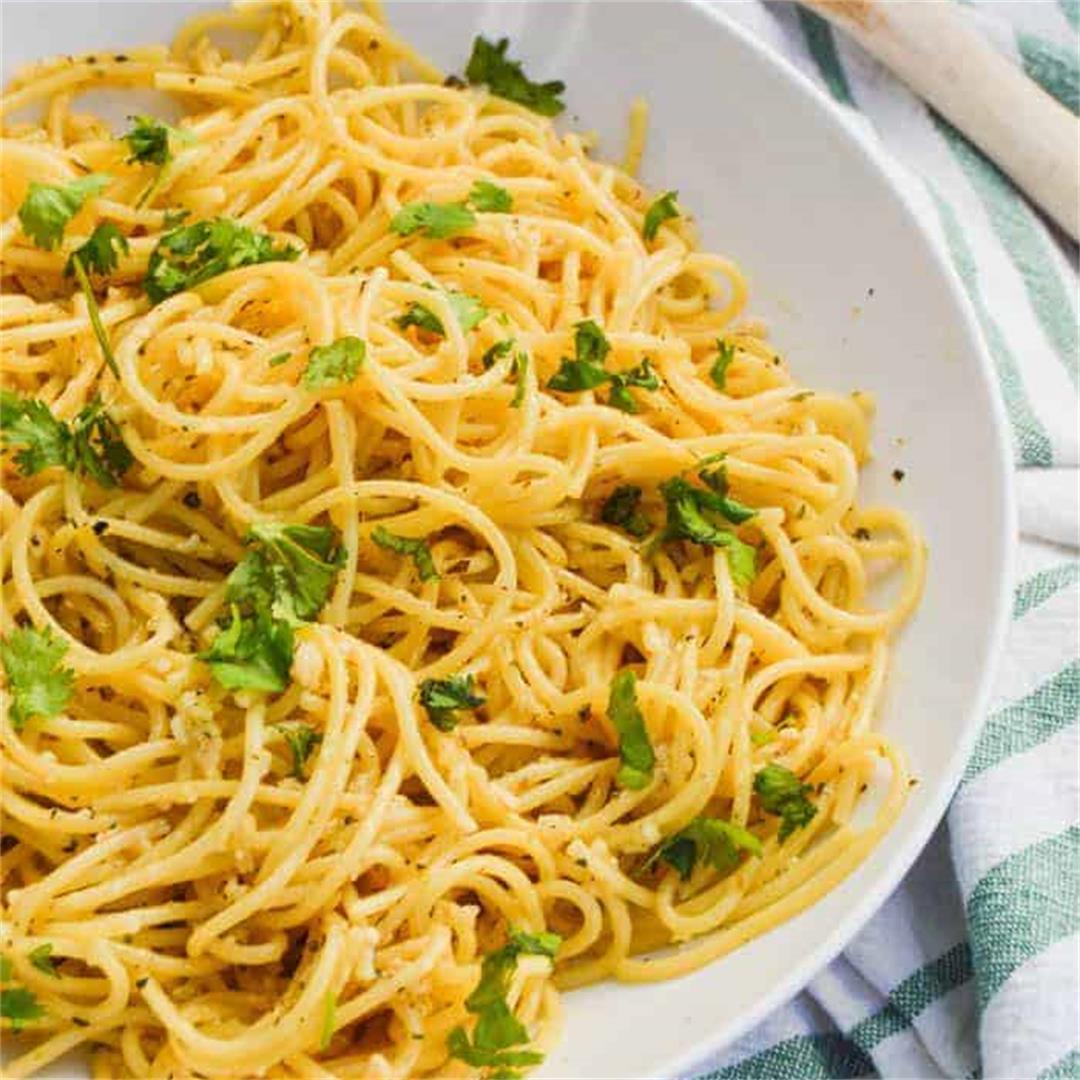5 Ingredient Parmesan Garlic Spaghetti