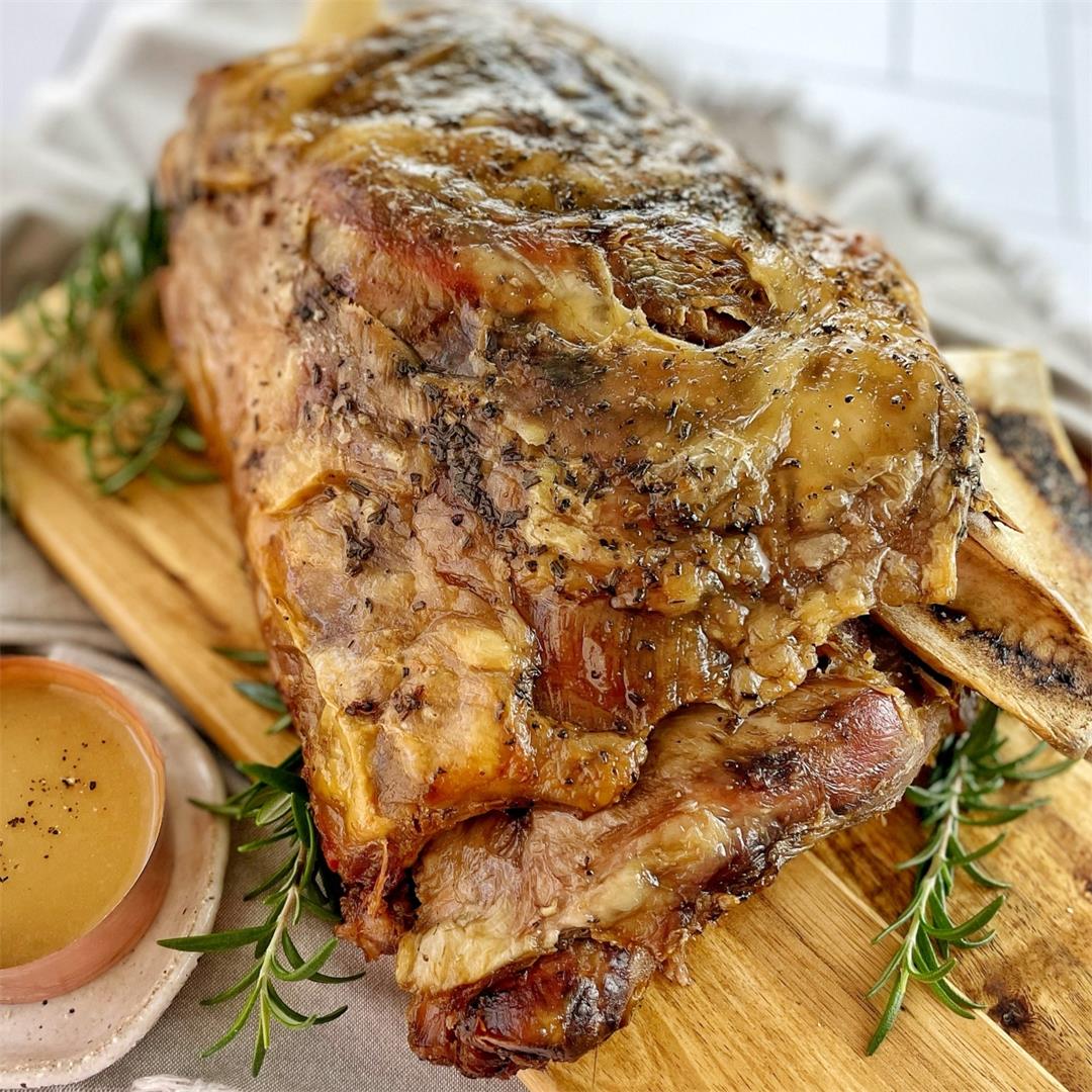 Slow Cooker Lamb Shoulder (with Gravy) · Chef Not Required...