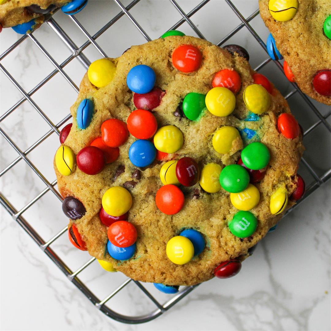 Mini M&M Crusted Cookies -
