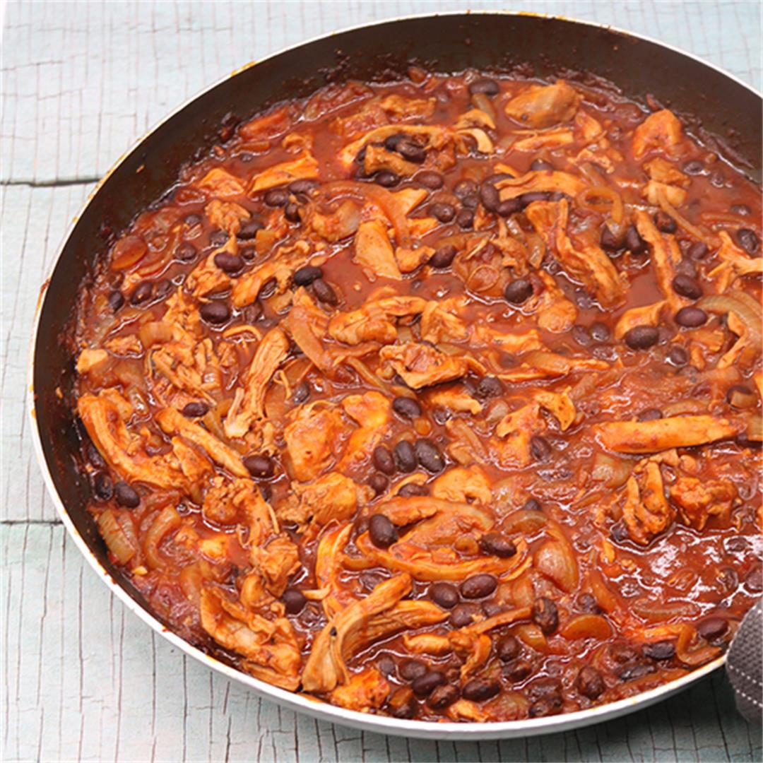 Pulled Chicken and Black Bean Chilli