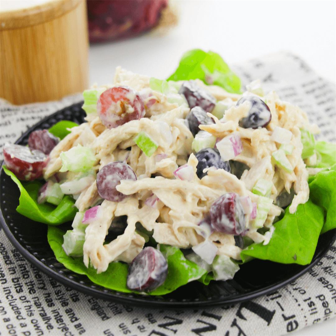 Chicken Salad with Almonds and Grapes