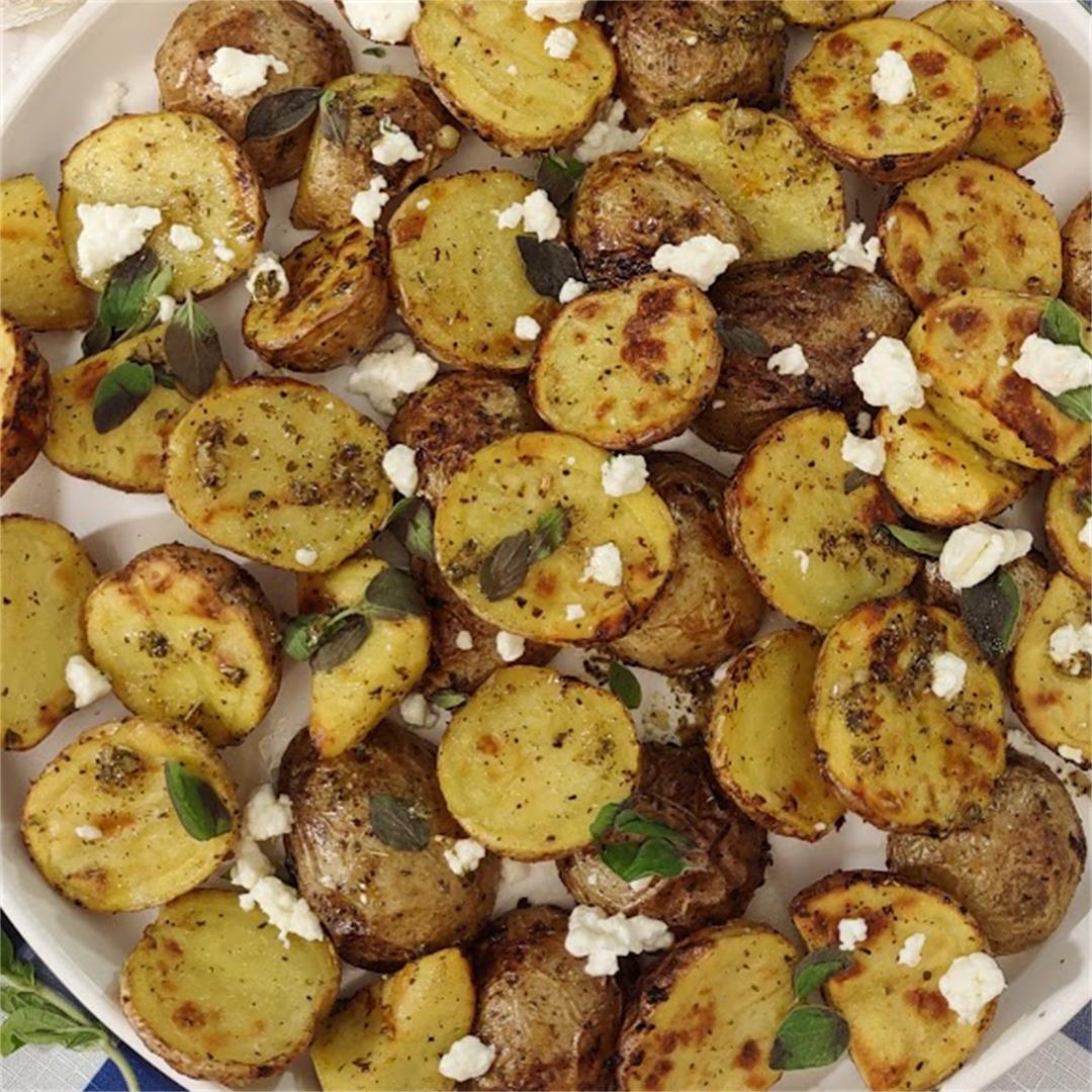 Easy Air Fryer Greek Potatoes with Lemon