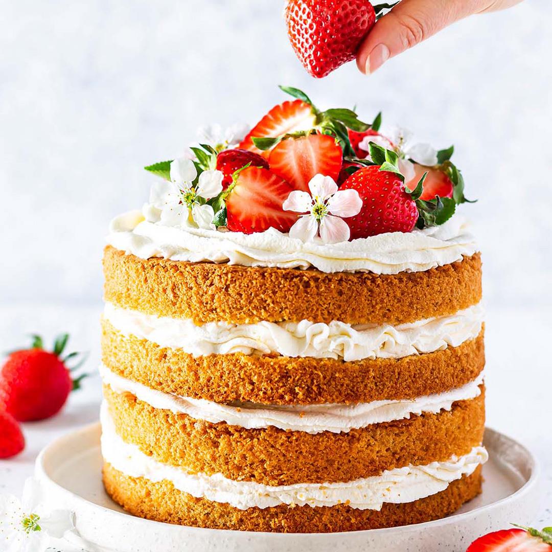 Gluten-free Strawberry Chantilly Cake
