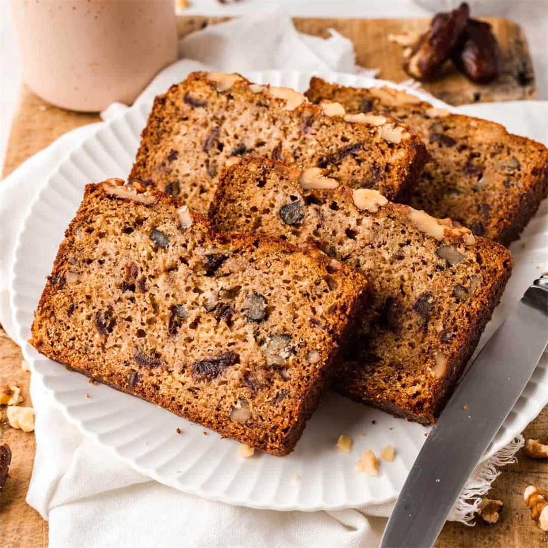 Date and Walnut Cake (one-bowl)