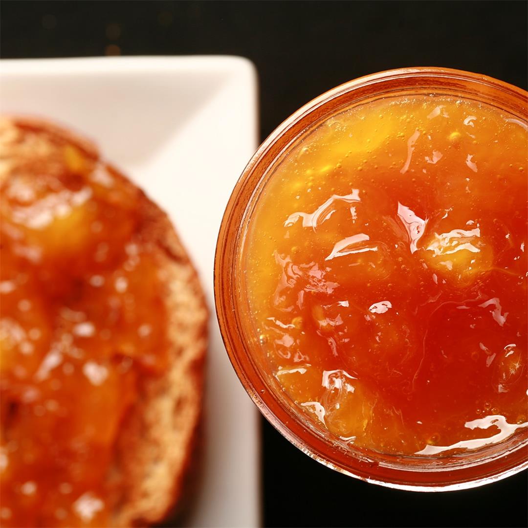 Small Batch Peach Jam Recipe [No Pectin]