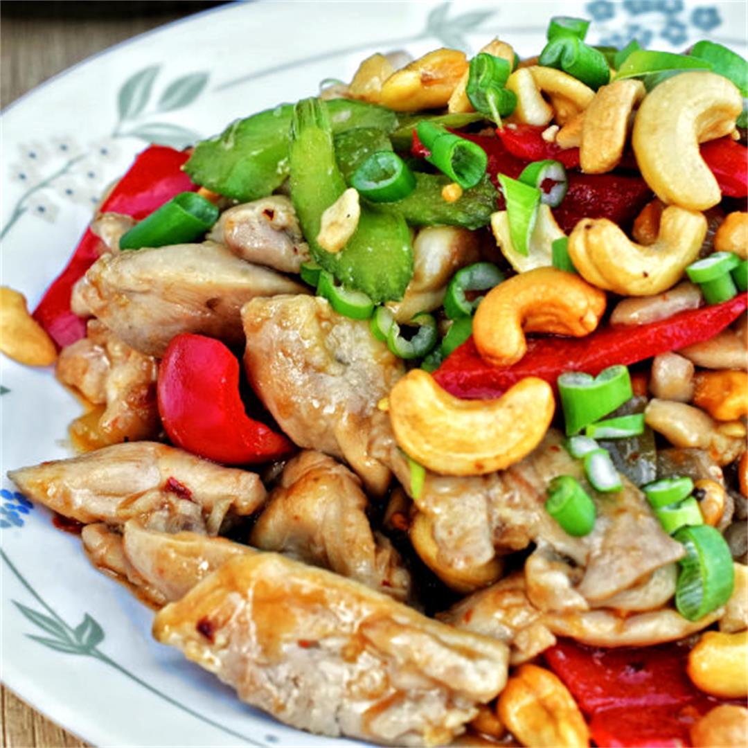 Chicken and cashew stir-fry (Asian-style recipe)