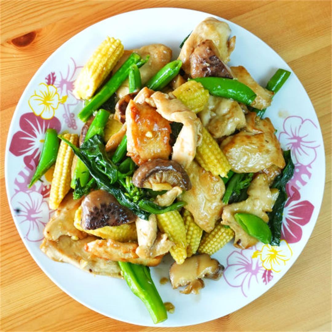 Stir-Fry Chicken with Mushrooms: A Simple One-Pot Meal
