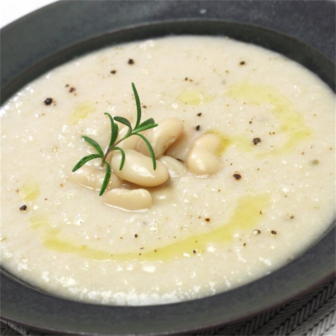 Easy Creamy White Bean Soup