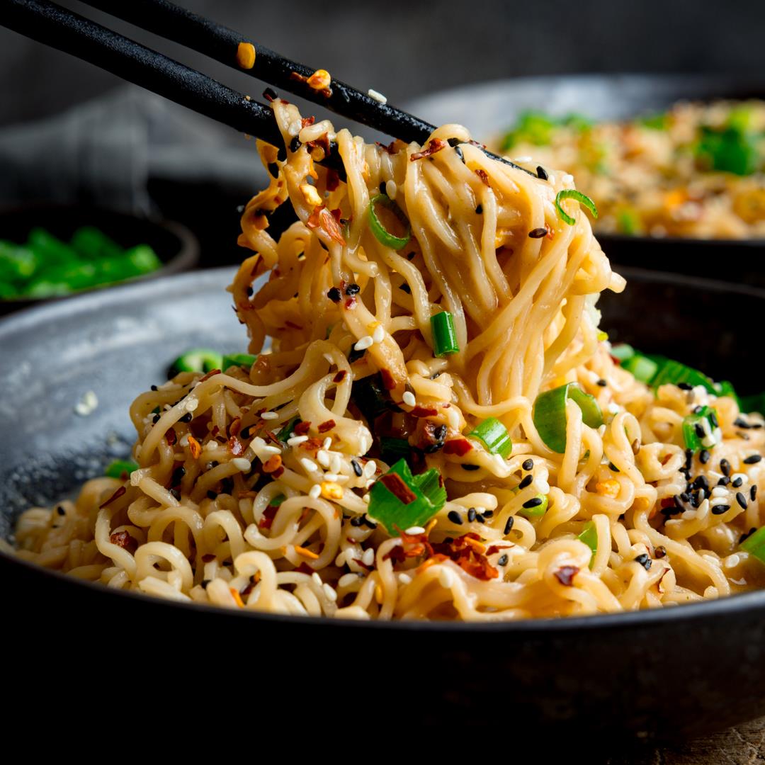 Peanut Butter Noodles with Garlic and Chilli