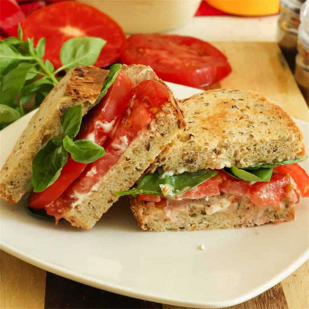 Southern Style Tomato Sandwich