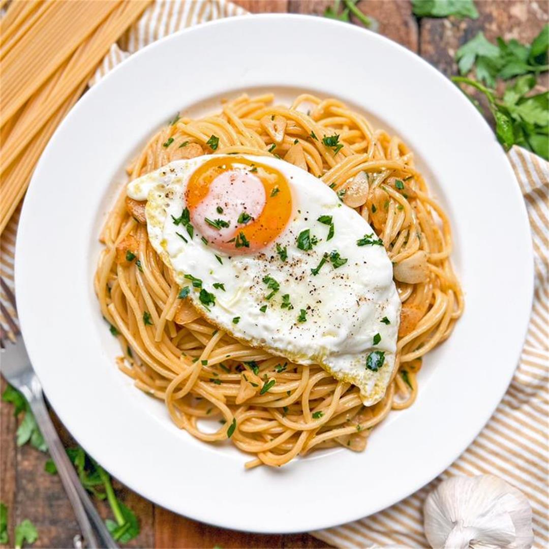 Garlic Spaghetti with Fried Eggs | Quick & Easy Recipe