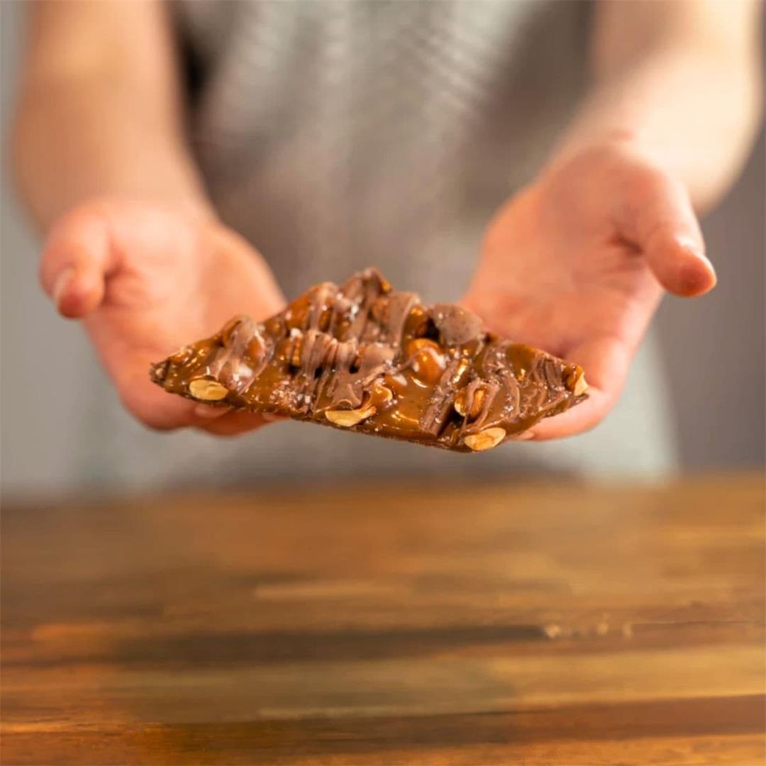 How to Make Salted Caramel Chocolate Bark at Home!