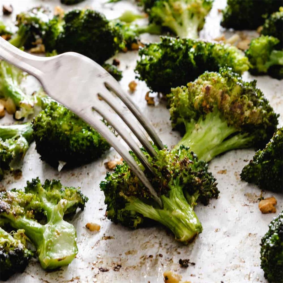 Crispy Oven Roasted Broccoli and Garlic