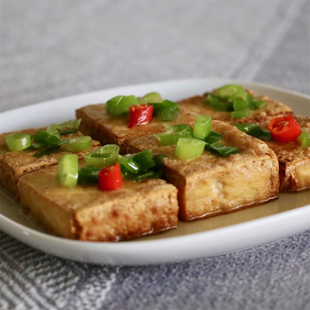 Spring Onion Tofu (Vietnamese Dau Phu Tam Hanh)