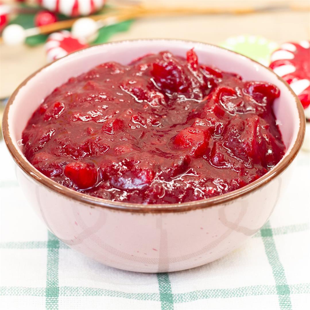 Cranberry sauce ⋆ MeCooks Blog