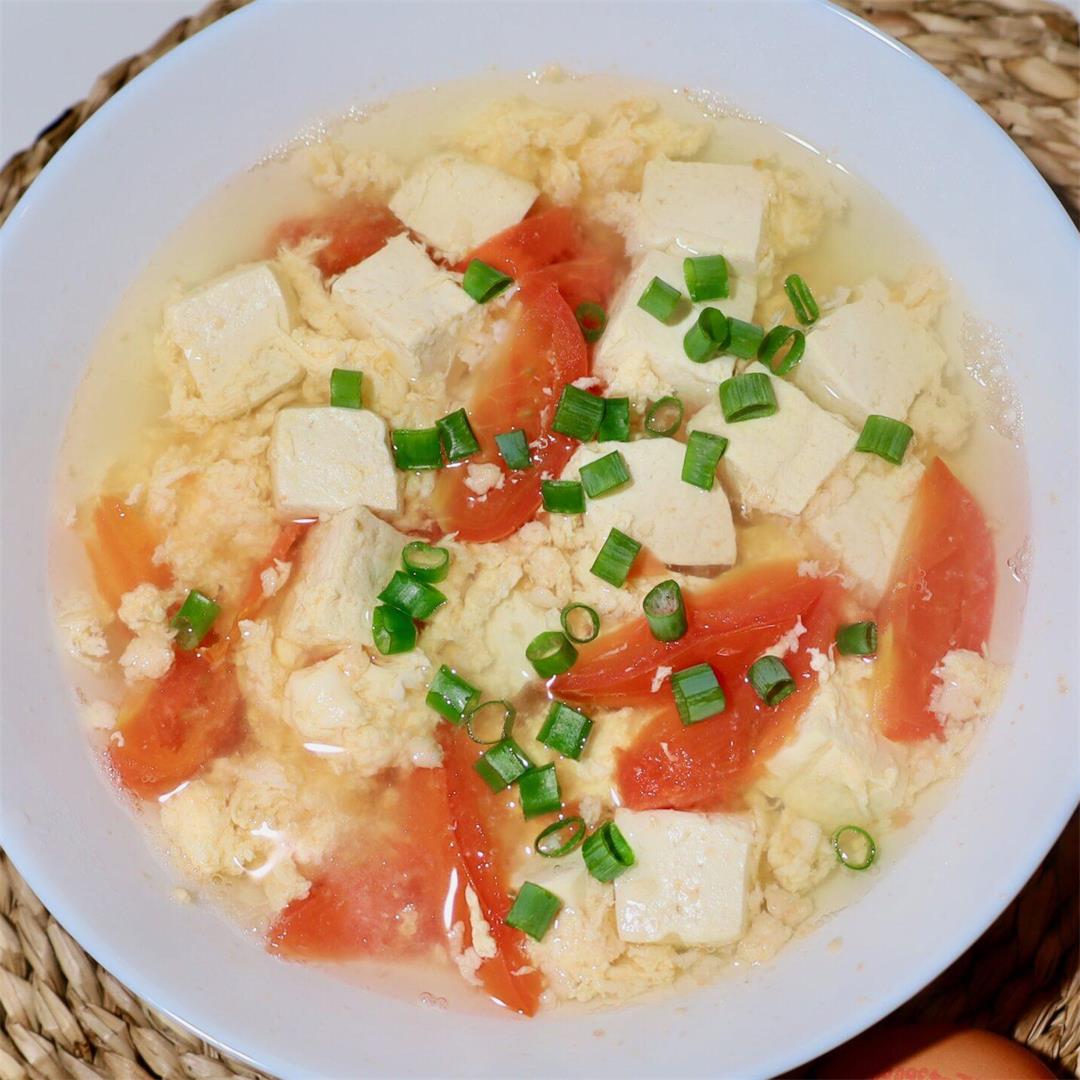 Tofu and Tomato Egg Drop Soup