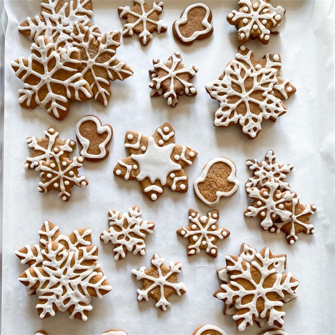 Old-Fashioned Gingerbread Cookies