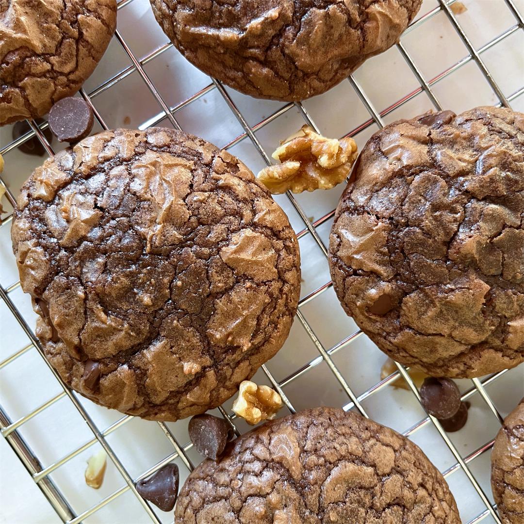 Brownie Cookies with Walnuts and Chocolate Chips