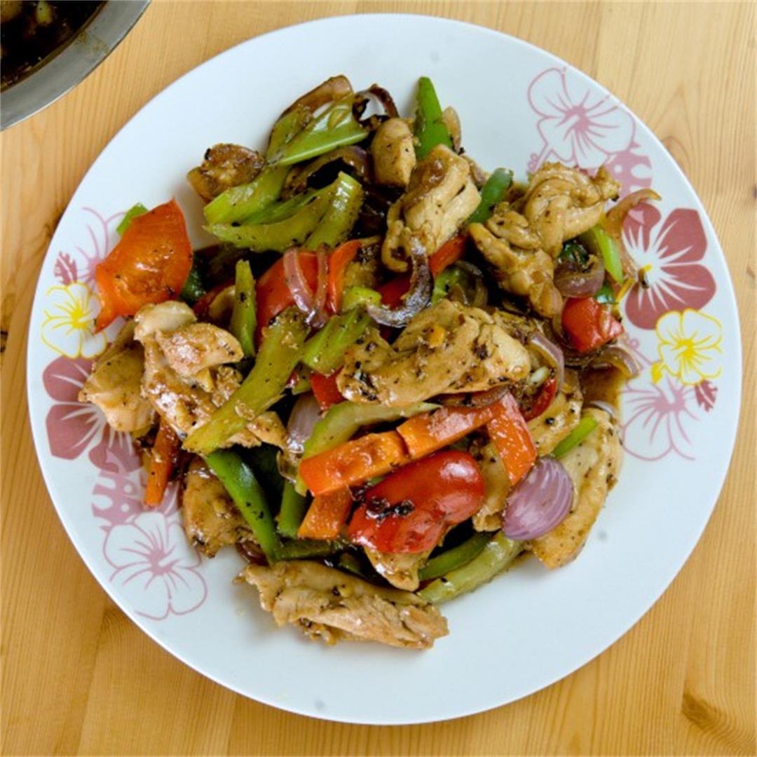 Black pepper chicken Chinese stir-fry recipe (黑椒鸡丁)