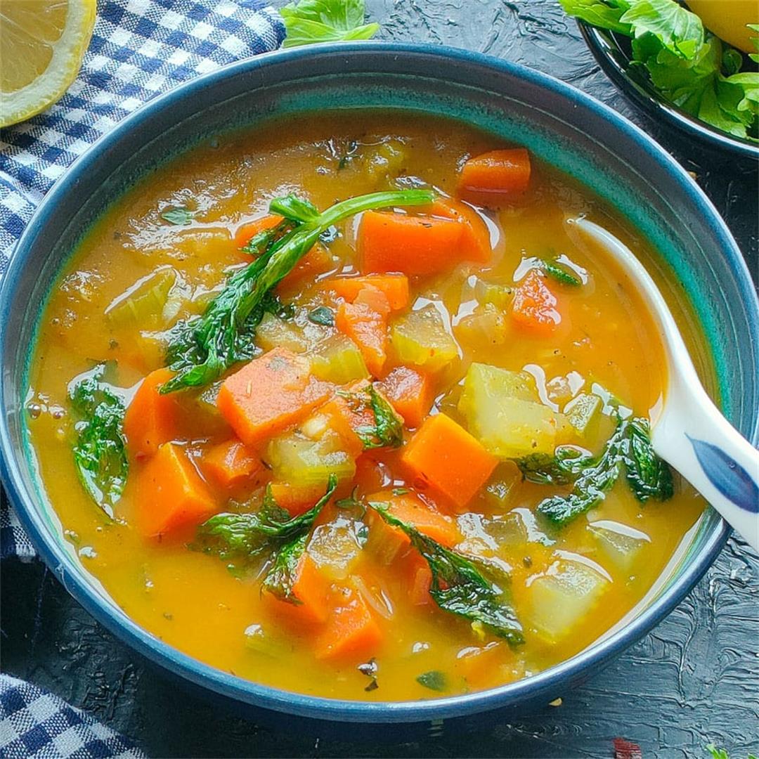 Simple Carrot and Celery Soup with Italian Seasoning
