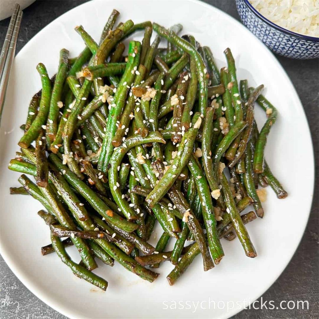 Chinese Long Beans Recipe (Stir Fried With Garlic)
