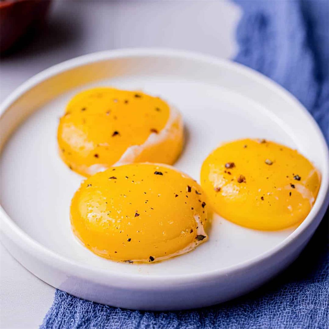 Perfect Sous Vide Egg Yolks in Oil (Confit Egg Yolk)