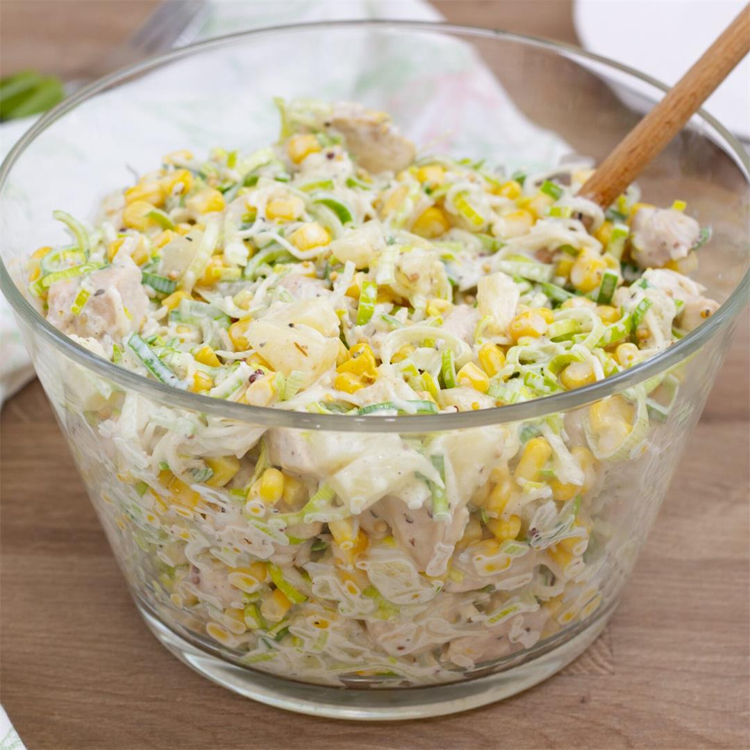 Salad with chicken, celeriac and leek ⋆ MeCooks Blog
