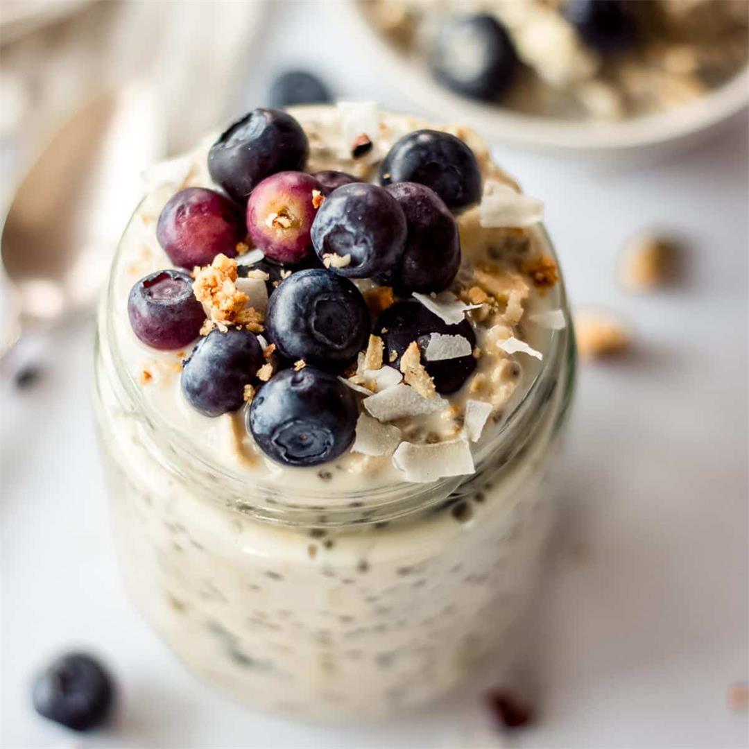 5-Ingredient Blueberry Overnight Oats