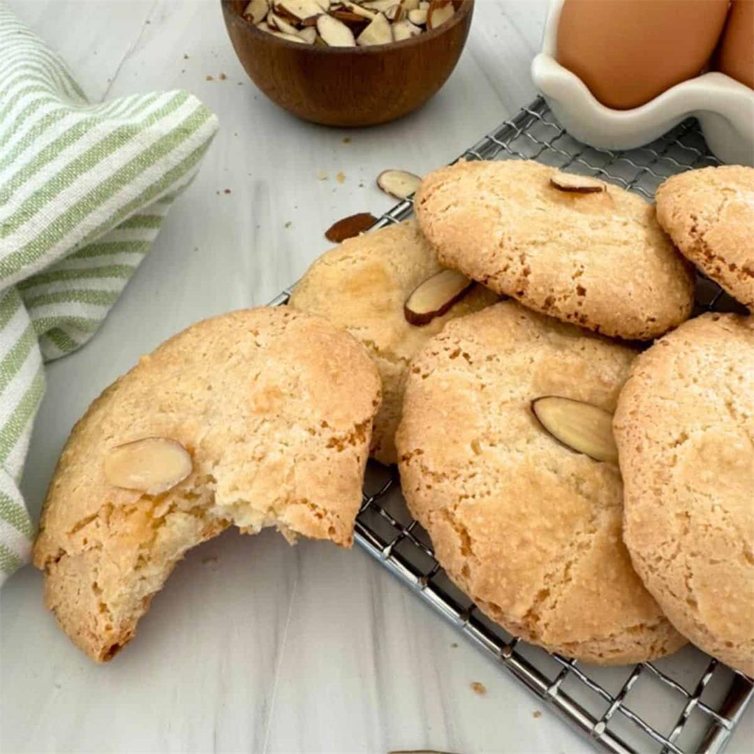 Easy Almond Macaroon Cookie Recipe (Gluten-Free)
