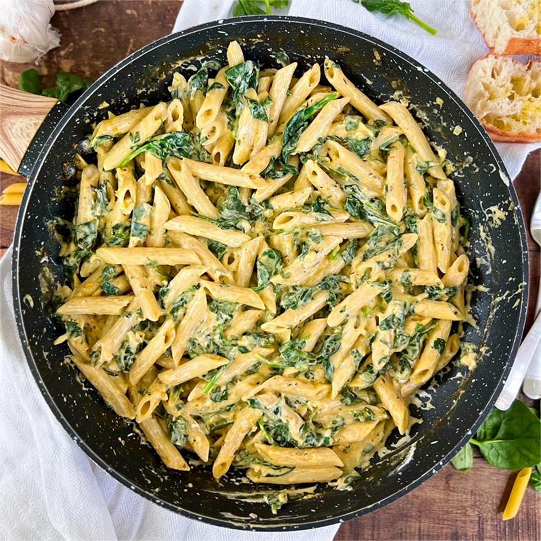 CREAMY Spinach & Garlic Pasta | Healthy ONE-PAN Recipe